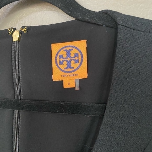 ⭐️HP⭐️ Tory Burch soft wool fitted dress- Xsmall - Picture 5 of 8